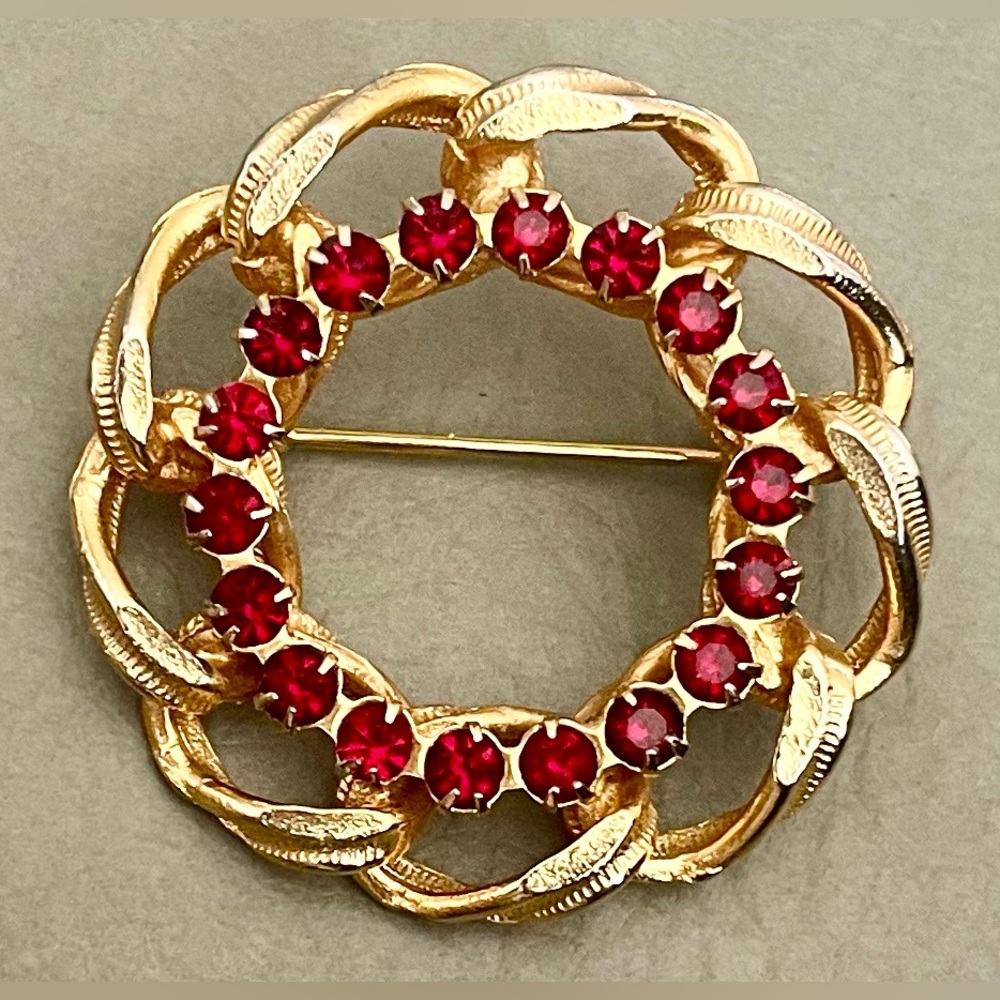 3 for $30 Vintage Chain Link Circle Wreath Brooch Prong Set Faceted Red Crystals